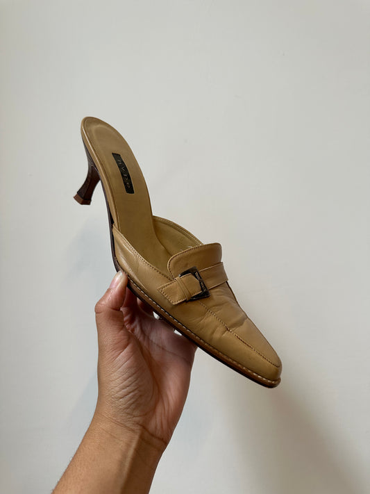 Vintage Tan Leather Mules Size 8