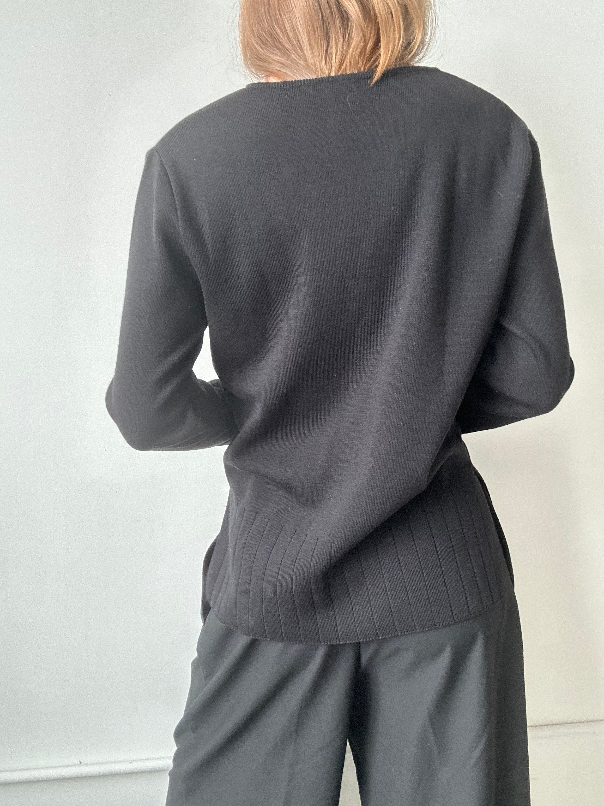 Vintage Black V-Neck Knit Pullover Sweater Size Large