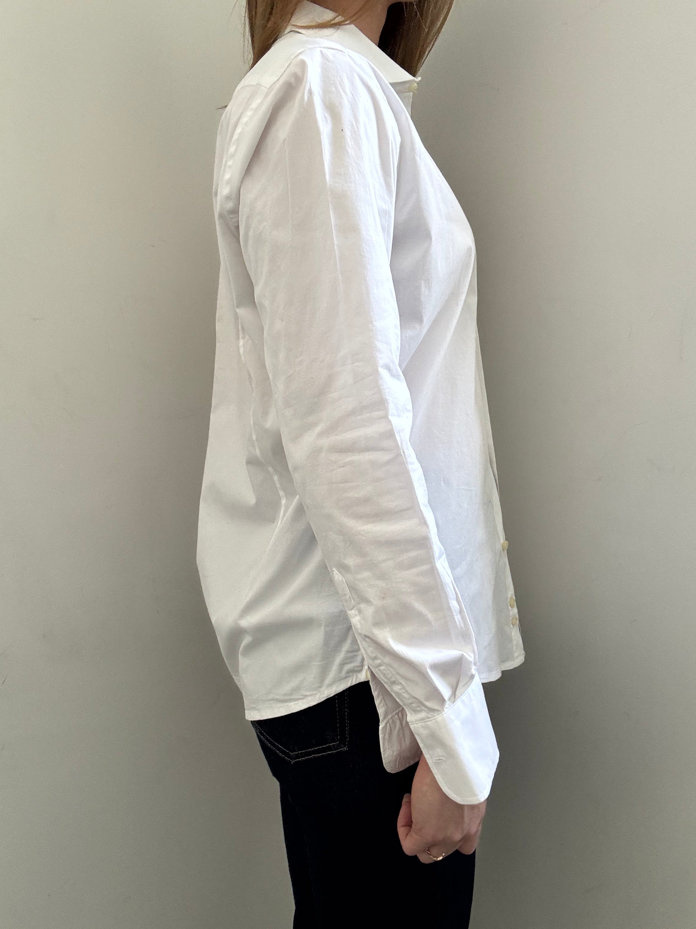 Vintage White Fitted Button Up Size Medium