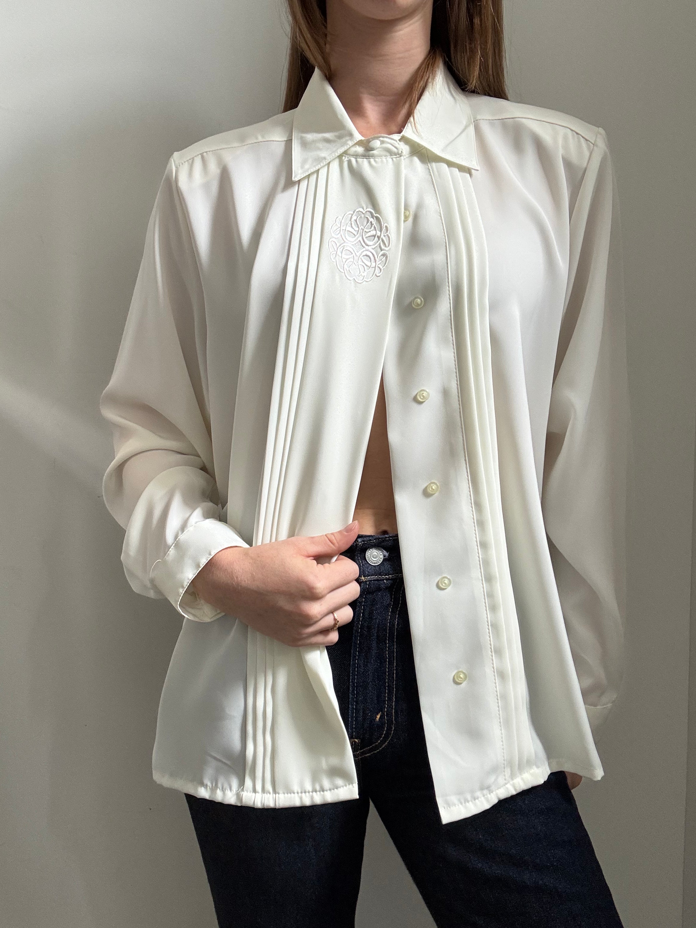 Vintage Ivory Long-Sleeve Button Up Blouse Size Medium
