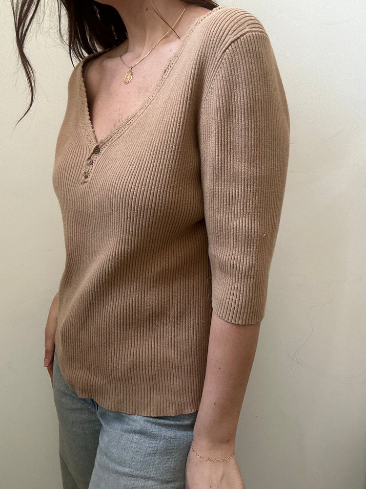 Vintage Beige Ribbed V-neck Top Size Medium