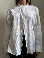Vintage White Embroidered Scalloped Button Up Blouse Size Medium
