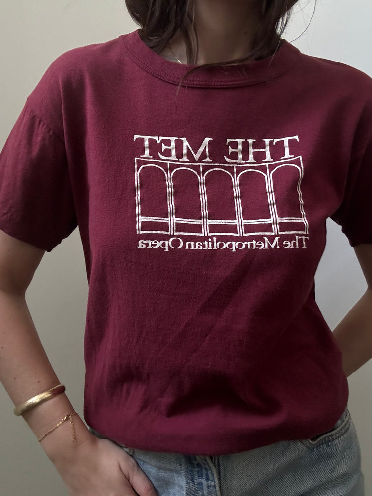 Vintage Burgundy MET Cotton Tee Size Small