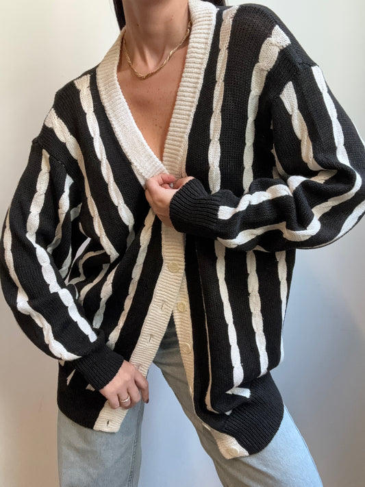 Vintage Black and White Stripped Sweater Size 8