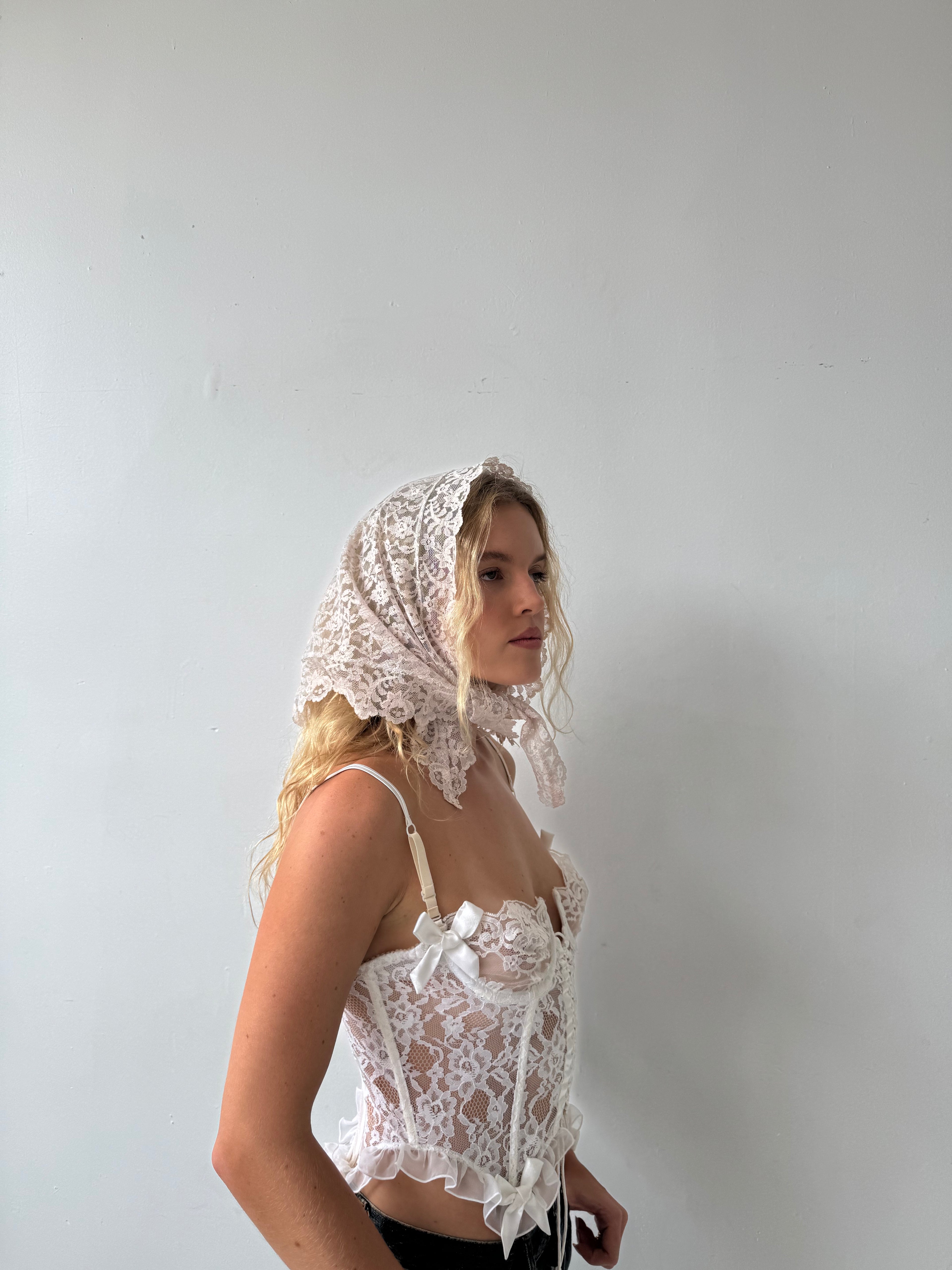 Vintage 1980's White Corset with Lace Size 34B