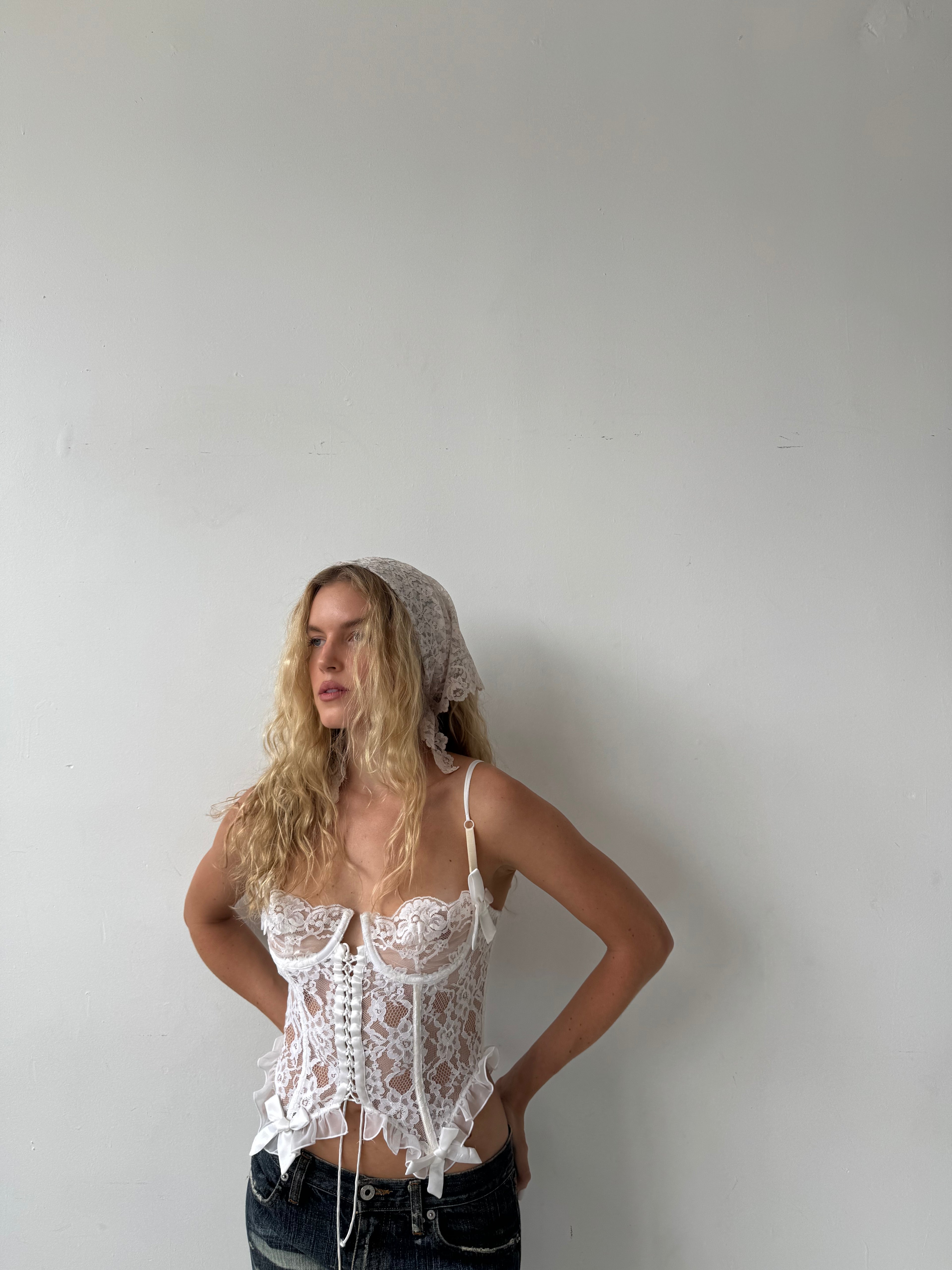 Vintage 1980's White Corset with Lace Size 34B