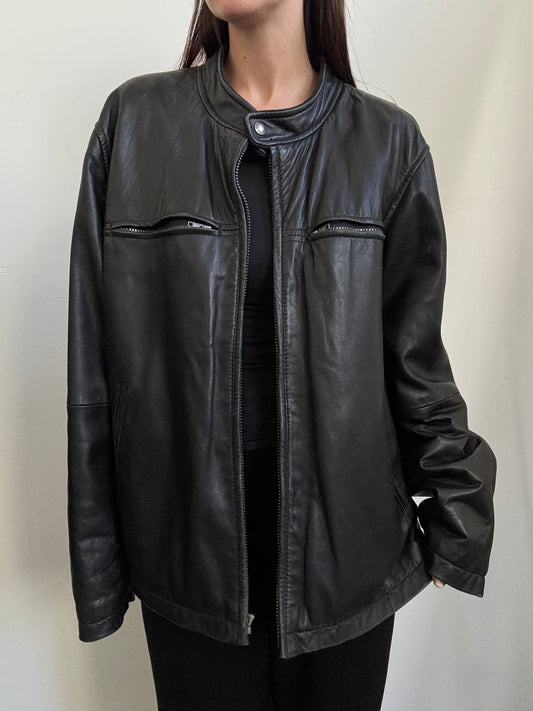 Vintage Black Leather Bomber in Size XL