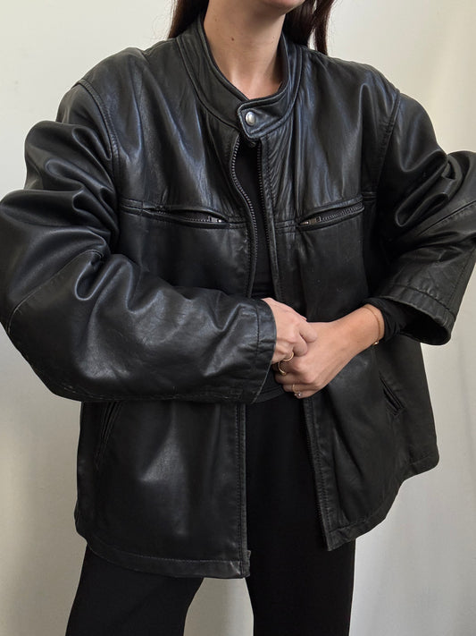 Vintage Black Leather Bomber in Size XL