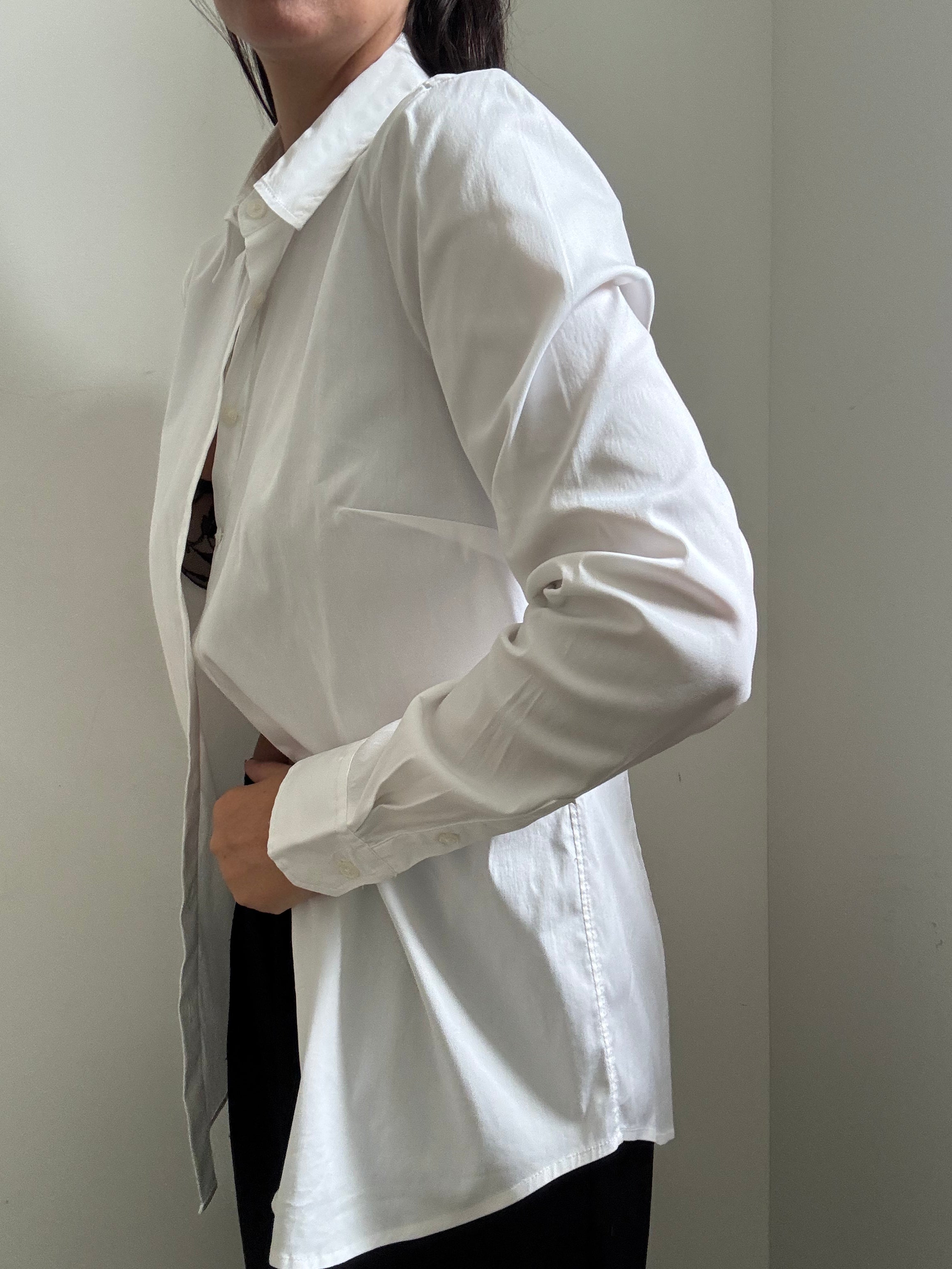 Vintage White Fitted Button Up Size Large