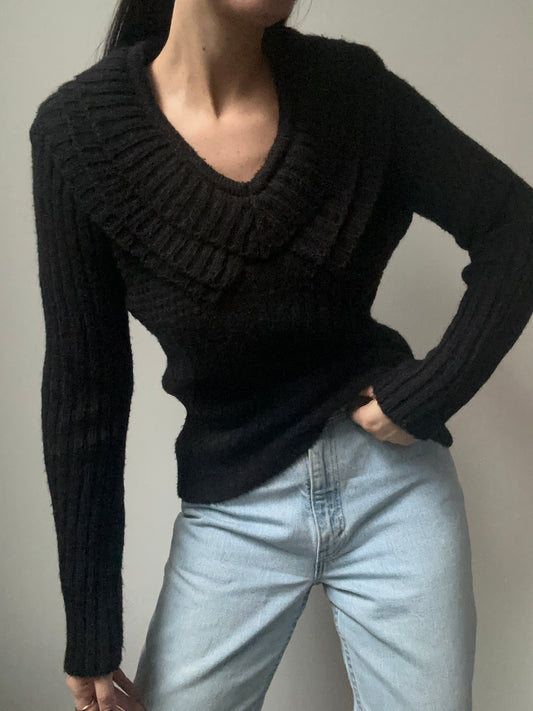 Vintage Chic Black Sweater with Detail Size S/M