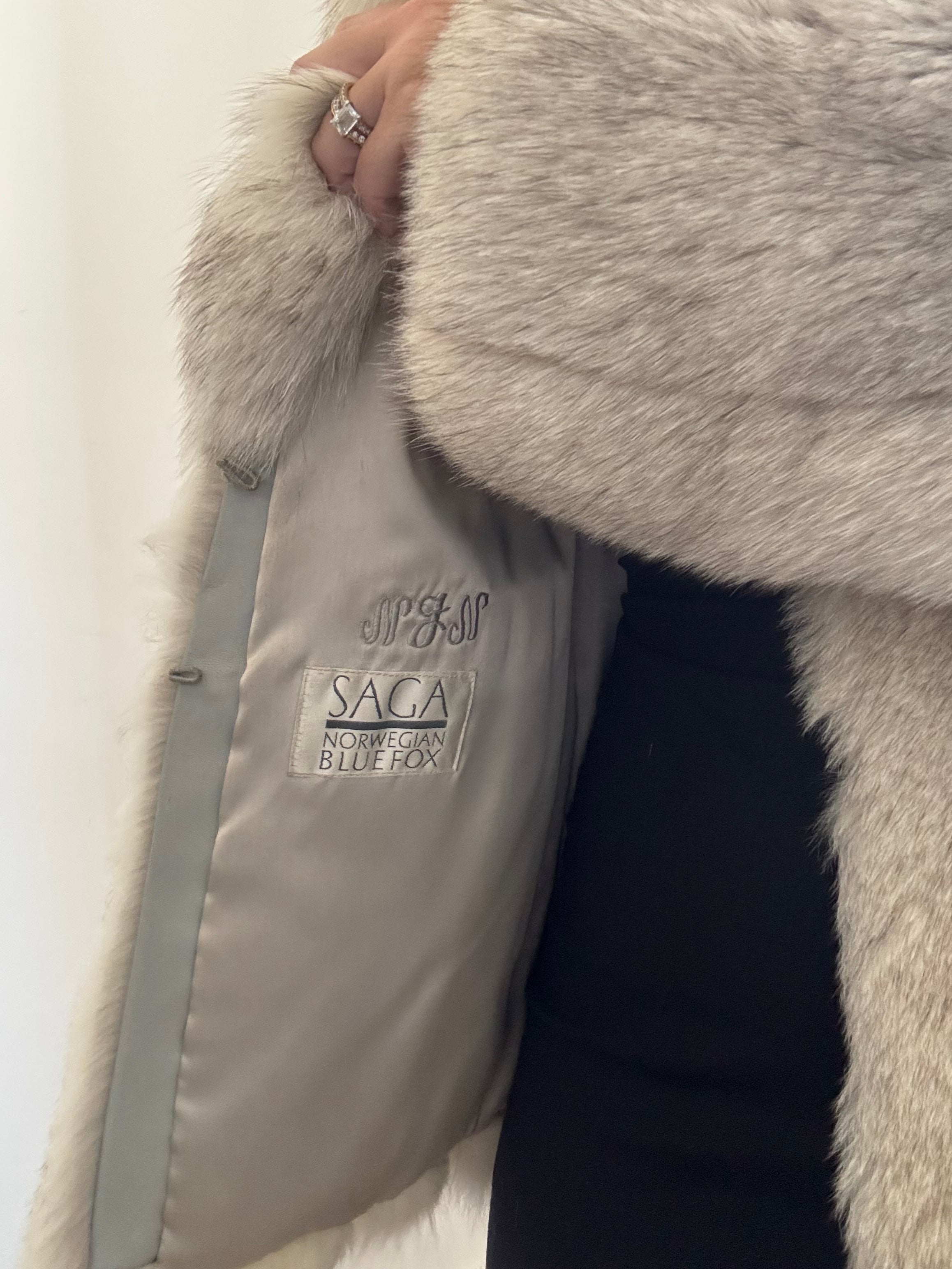 Vintage Silver Fox Fur Short Jacket Size Small