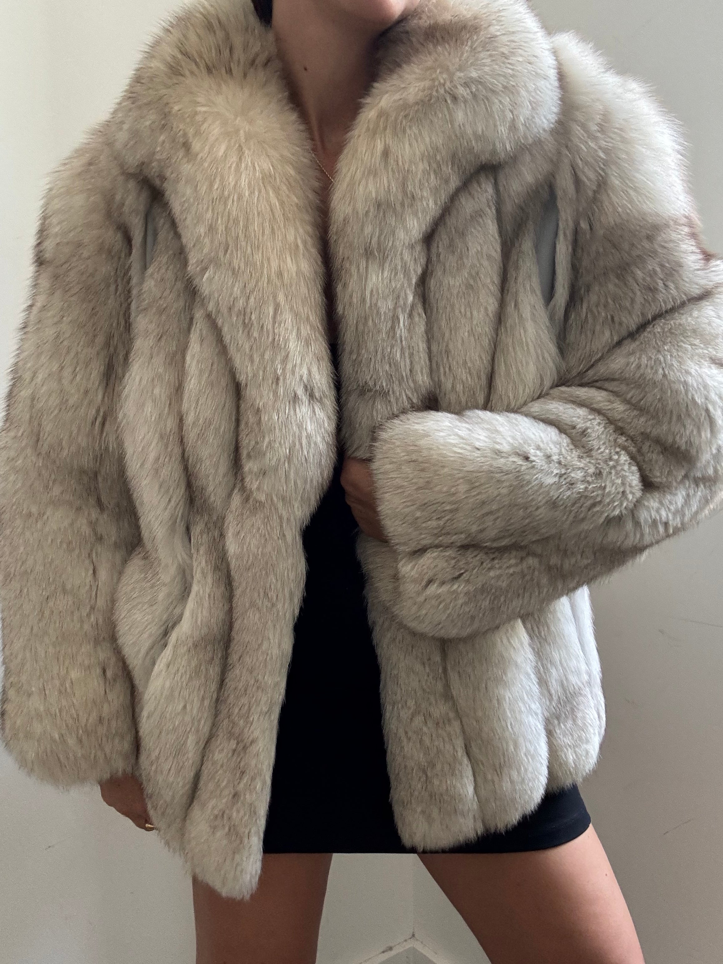 Vintage Silver Fox Fur Short Jacket Size Small