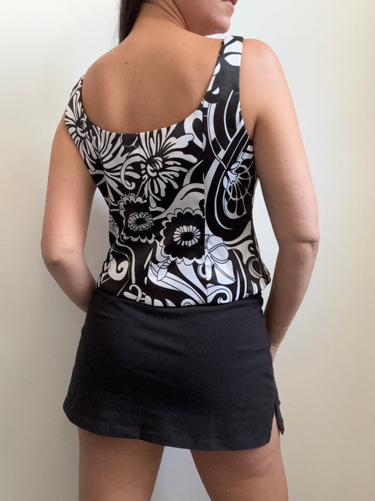 Vintage Black + White Floral Top Size Medium