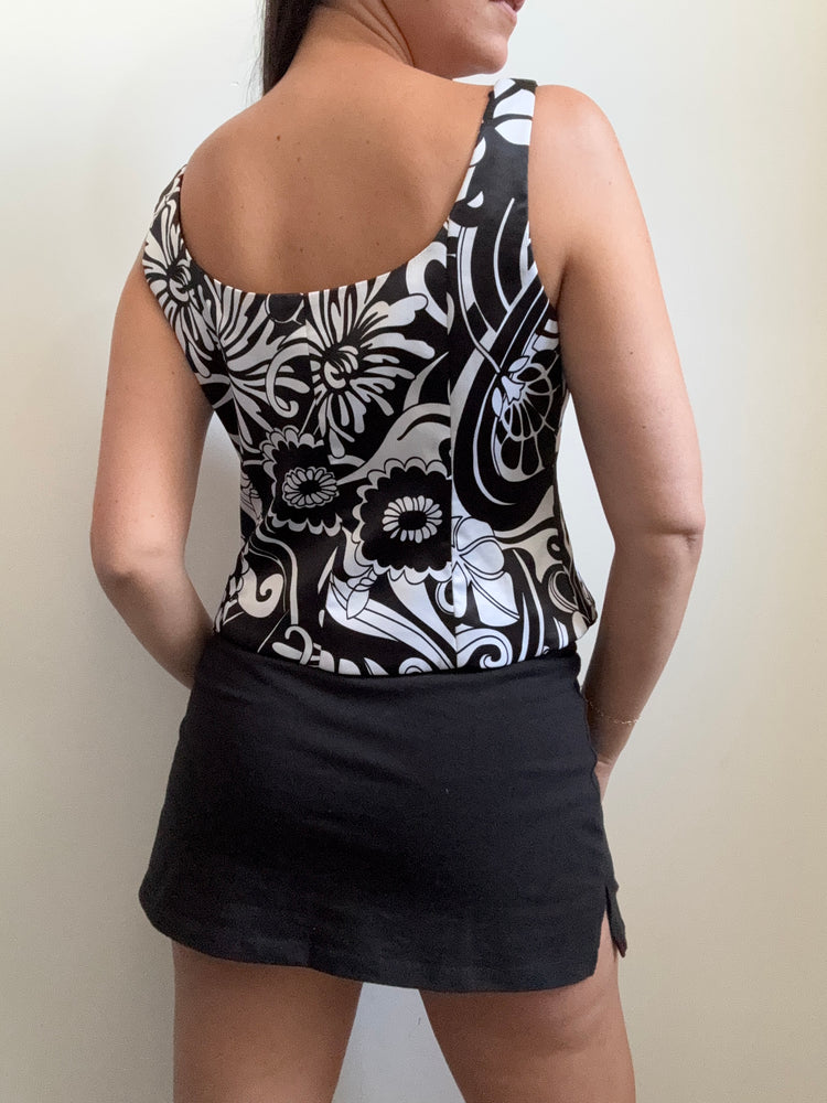Vintage Black + White Floral Top Size Medium