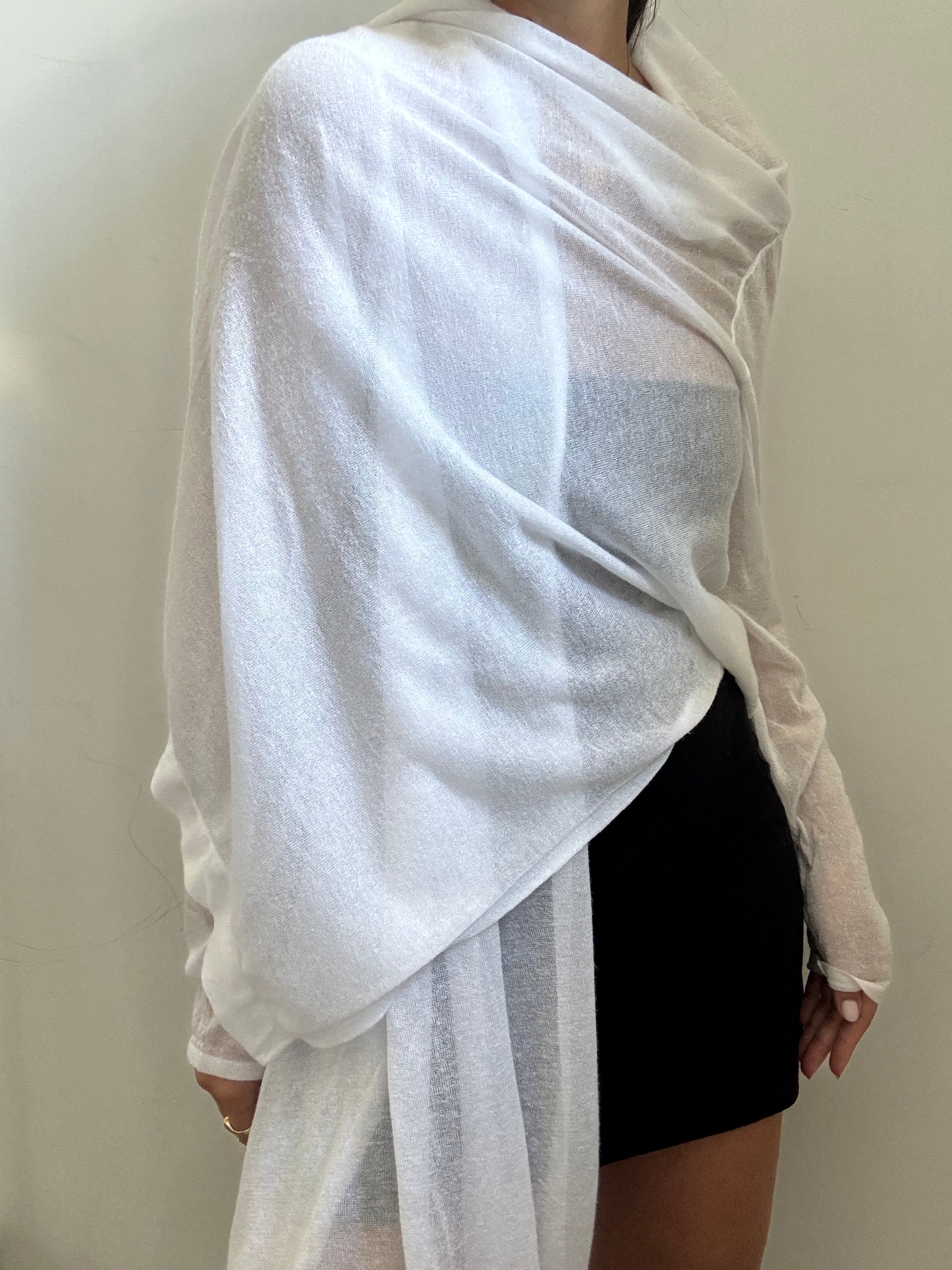 Vintage White Semi Sheer Knit Wrap Size Large
