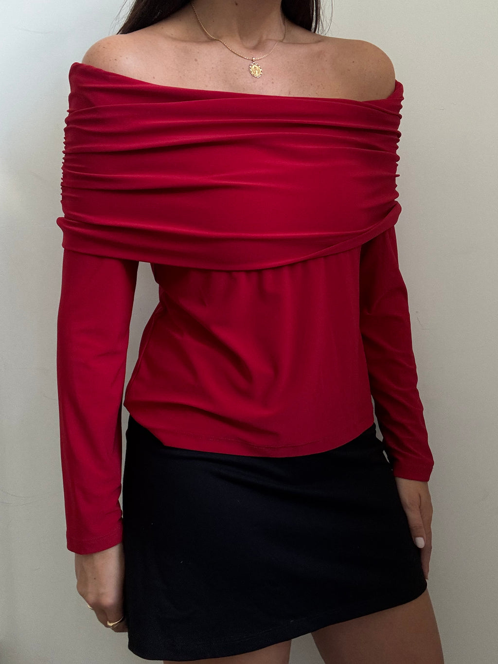 Vintage Red Off The Shoulder Stretch Top Size Medium