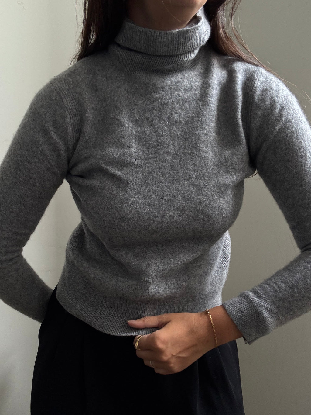 Vintage Saks Fifth Ave Grey Cashmere Turtleneck Size Small