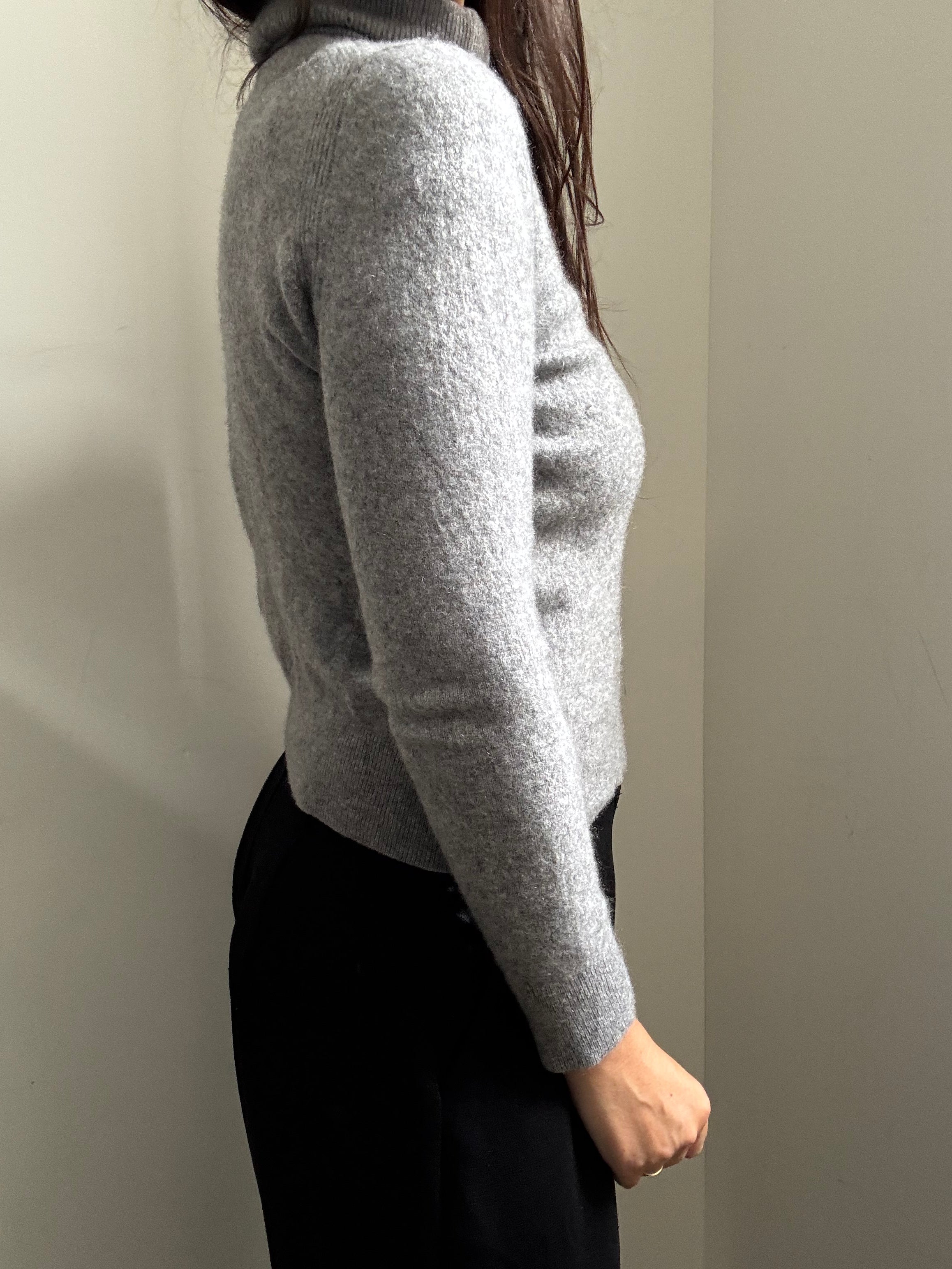 Vintage Saks Fifth Ave Grey Cashmere Turtleneck Size Small